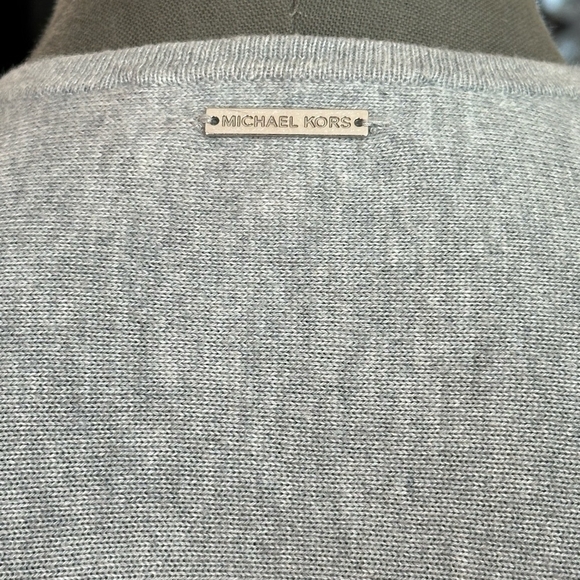 Womens PONCHO Michael Kors Light Gray Birdie Sweater Knit Cozy Wrap Poncho Cape - Picture 6 of 8